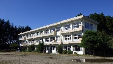 Satoshiraishi Elementary School