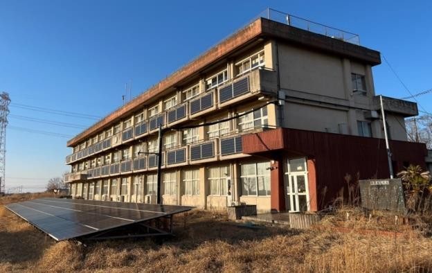 新東小学校