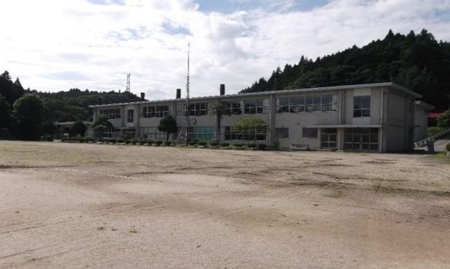 旧須佐木小学校