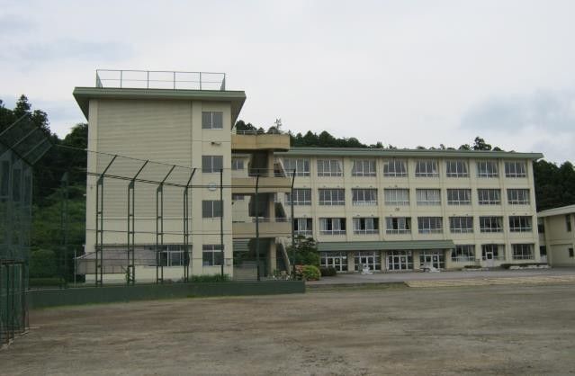Former Musashidai Junior High School