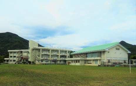 鹿瀬小学校
