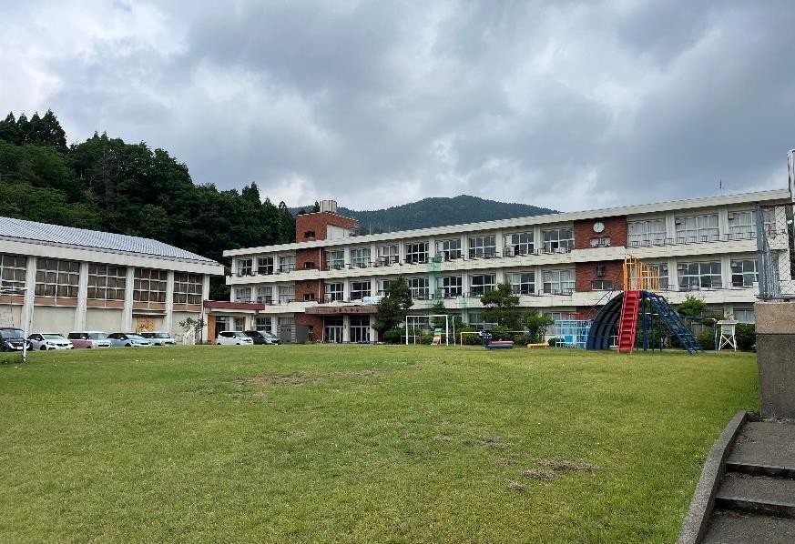 萩野小学校