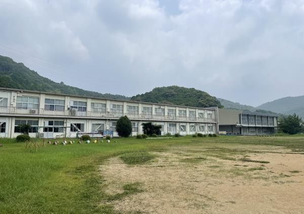 Amagata Elementary School