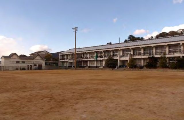Murotsu Elementary School