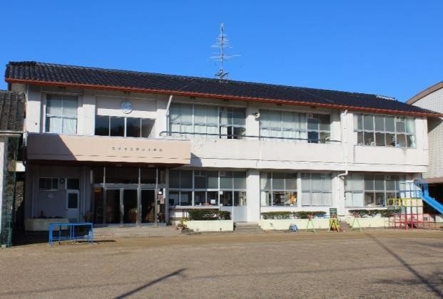 Nishiyama Elementary School