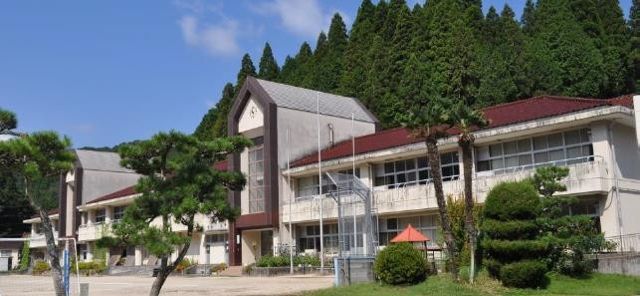 Mikita Elementary School