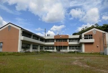 Former Yura Elementary School