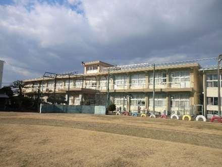 Ukishima Elementary School