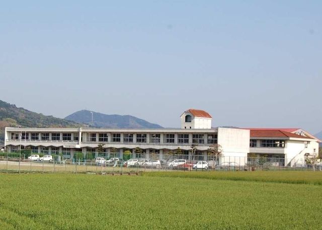 Ariake Nishi Elementary School