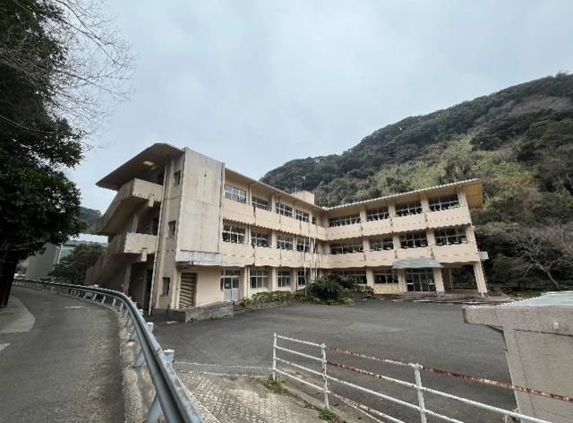 Former Kabashima Elementary School