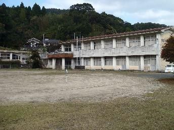 Former Fujimoto Elementary School