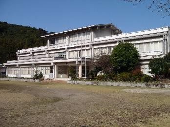 湯田小学校