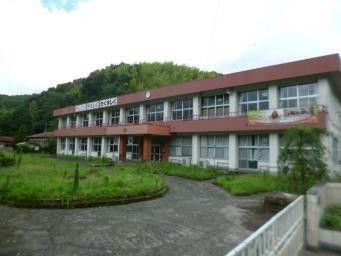 Former Omagoshi Elementary School