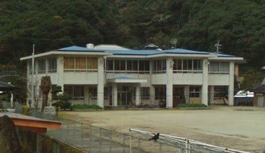 旧幣串小学校