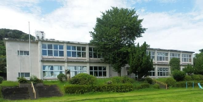 高須小学校