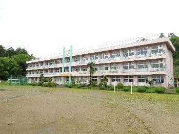 Former Yonekawa Elementary School